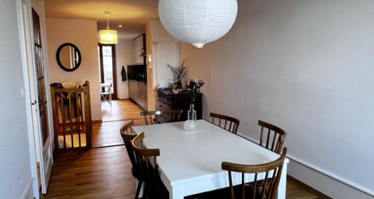 Charmant et spacieux appartement rénové avec terrasse image 4
