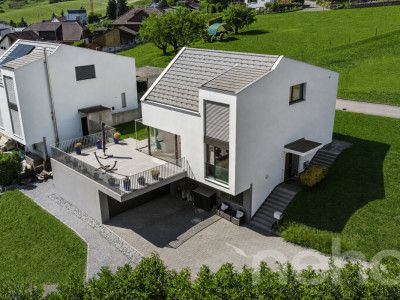 Modernes Zuhause mit unverbaubarer Weitsicht und viel Wohnkomfort image 2