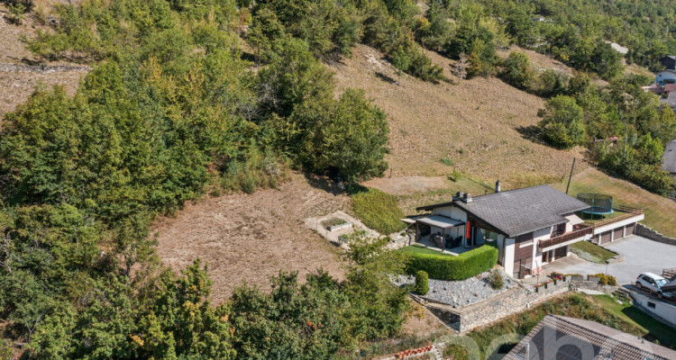 Magnifique terrain constructible de 893 m² à Flanthey (Lens) image 1
