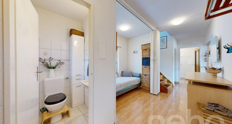 Freistehendes Einfamilienhaus auf grosszügigem Grundstück in Rümlang image 9