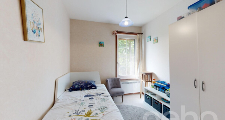Agréable 4.5p avec 1043 m2 de jardin privatif image 9