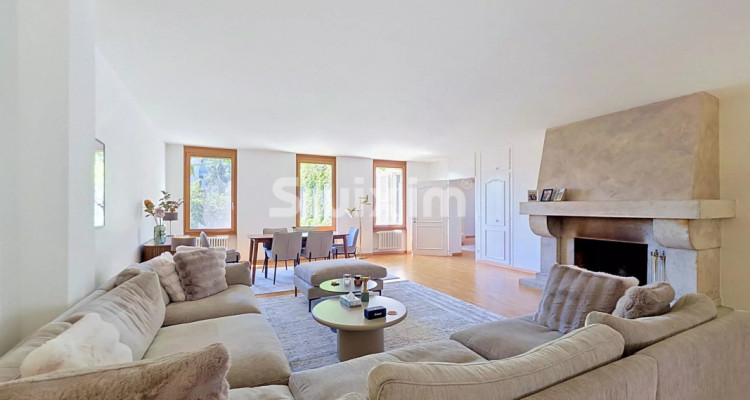 Superbe appartement vieille ville Genève image 2