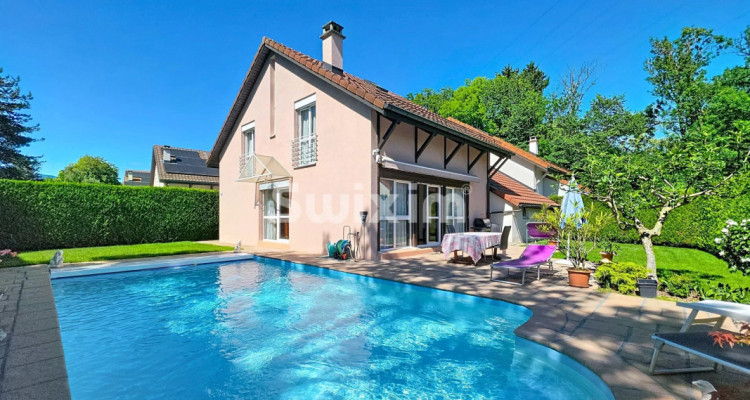 MAISON FAMILIALE  AVEC PISCINE image 1