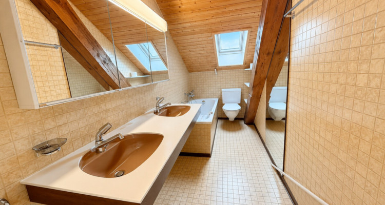 IM ZENTRUM VON ROMANSHORN PAUSCHAL MIT PARKPLATZ ALTBAUWOHNUNG image 7