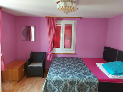 Ganzes Haus / Restaurant (Kontaktbar) mit 7 Schlafzimmern und einer Ga image 2