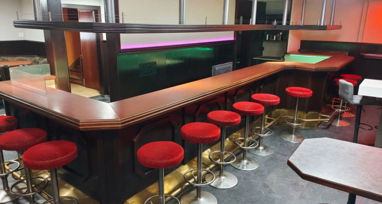 Ganzes Haus / Restaurant (Kontaktbar) mit 7 Schlafzimmern und einer Ga image 5