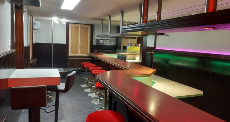 Ganzes Haus / Restaurant (Kontaktbar) mit 7 Schlafzimmern und einer Ga image 6