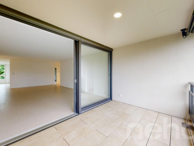 Moderne 4.5-Zimmer-Wohnung mit grosszügigem Wohnkonzept image 9