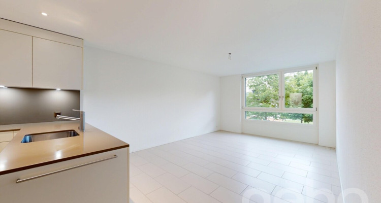 Moderne 4.5-Zimmer-Wohnung mit grosszügigem Wohnkonzept image 3