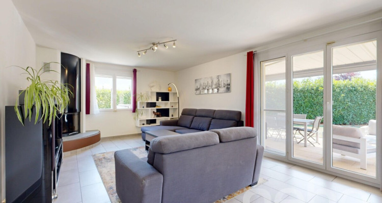 Superbe maison individuelle de 5.5p avec piscine chauffée image 3