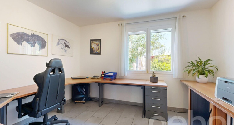 Superbe maison individuelle de 5.5p avec piscine chauffée image 9