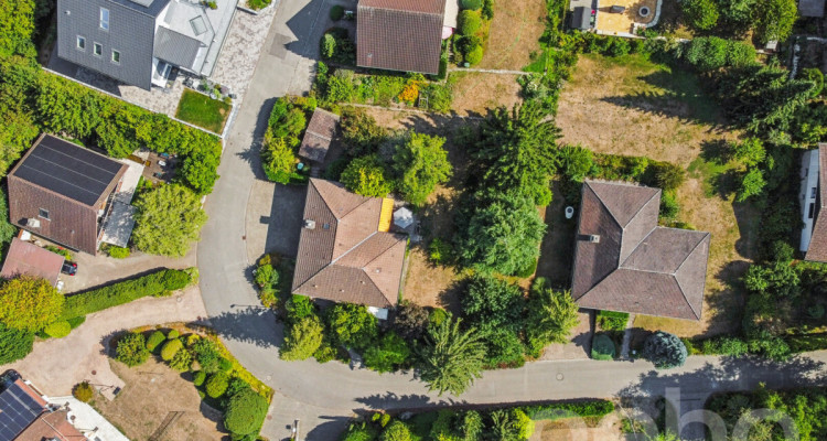 Freistehendes Einfamilienhaus auf 1127 m² Traumgrundstück image 3