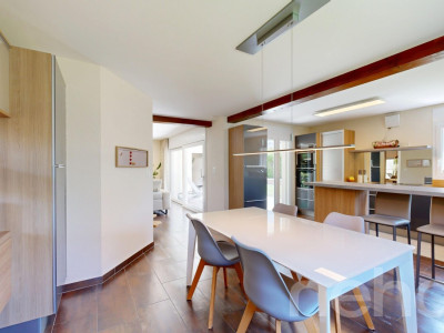 Spacieuse villa jumelée avec jardin et belle intimité image 4