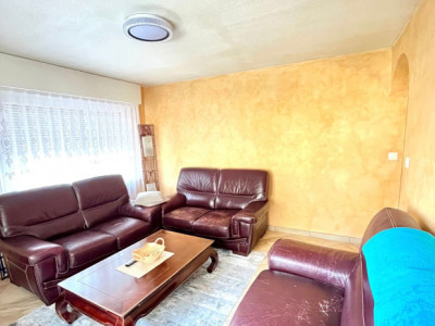 Bel appartement 4.5 Pces de 100 m² au coeur de Chamoson image 3