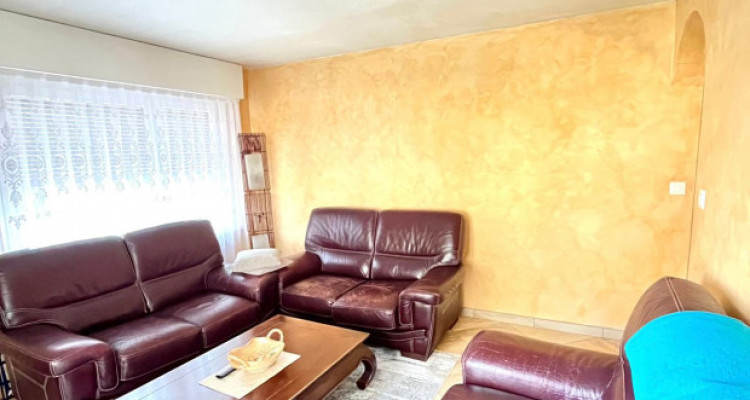 Bel appartement 4.5 Pces de 100 m² au coeur de Chamoson image 3
