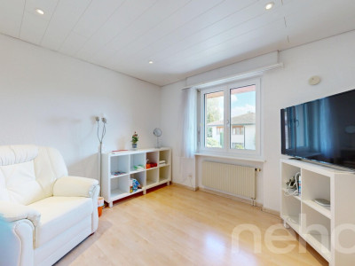 Grosszügiges 5-Zi-Einfamilienhaus mit grossem Grundstück und Weitsicht image 7
