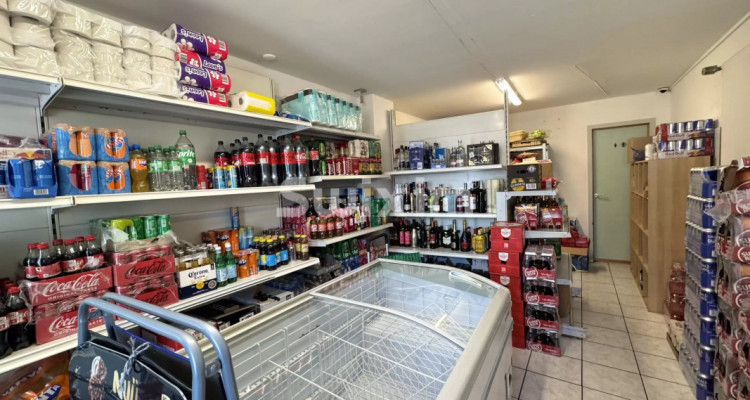 Exclusivité ! Épicerie à remettre à Malley ! image 3