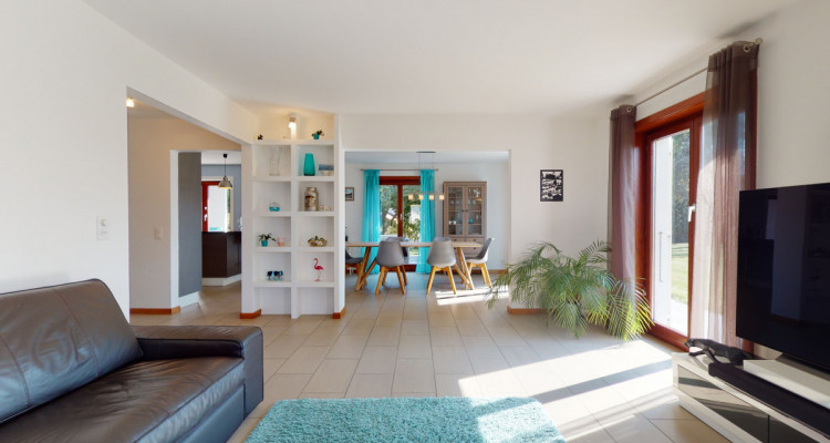 Très belle villa, offrant une vue dégagée sur le Moléson et le Gibloux image 5