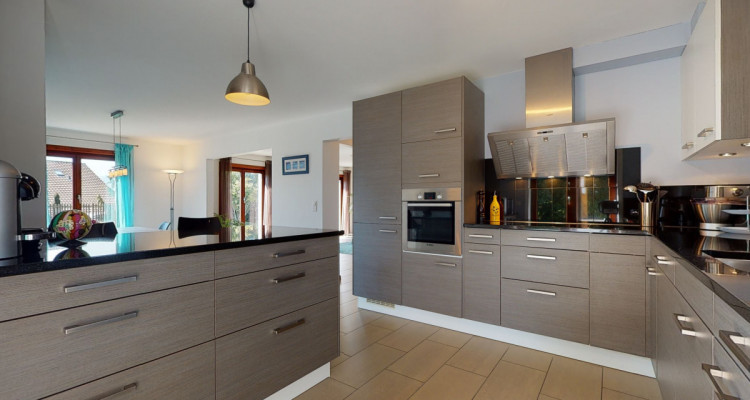 Très belle villa, offrant une vue dégagée sur le Moléson et le Gibloux image 8