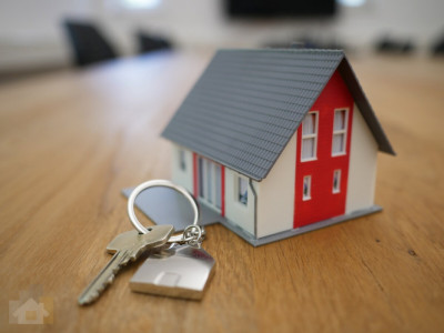 Einfamilienhaus oder Wohnung gesucht image 1