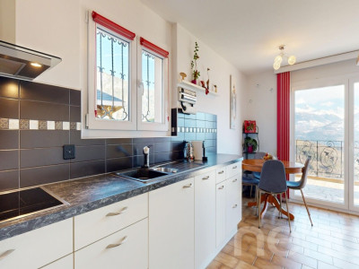 Villa individuelle - vue imprenable et studio indépendant à Daillon image 5