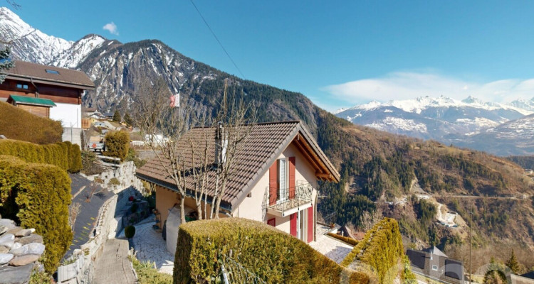 Villa individuelle - vue imprenable et studio indépendant à Daillon image 2