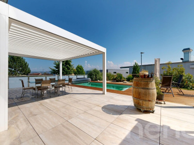 Élégante maison familiale avec piscine et jardin image 10