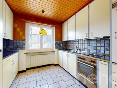 Grosszügiges Einfamilienhaus mit 2 Wohnungen und grossem Garten image 7