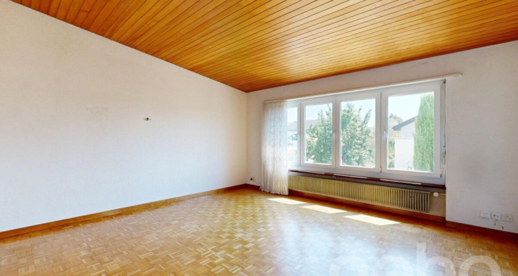 Grosszügiges Einfamilienhaus mit 2 Wohnungen und grossem Garten image 8