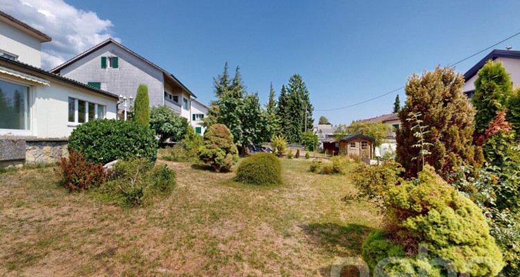 Grosszügiges Einfamilienhaus mit 2 Wohnungen und grossem Garten image 11