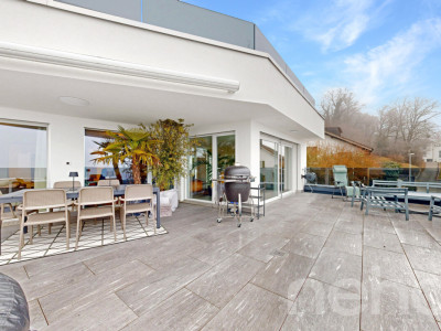 Moderne Terrassenwohnung mit beeindruckender Weitsicht image 2