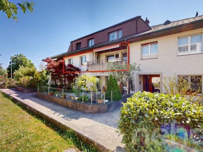 5-Zimmer-Wohnung mit Lift bis vor die Tür: ruhig und zentral image 1