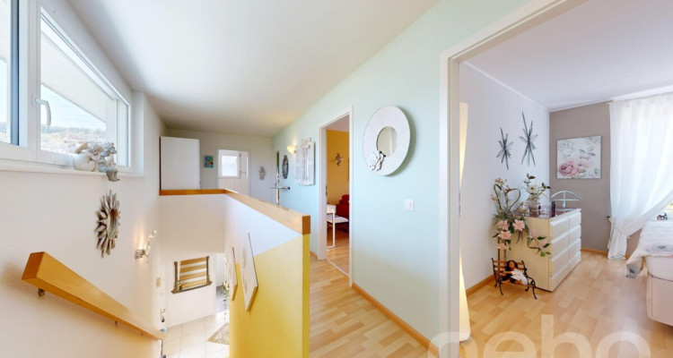 Attraktives 5.5-Zimmer Doppeleinfamilienhaus mit pflegeleichtem Garten image 8