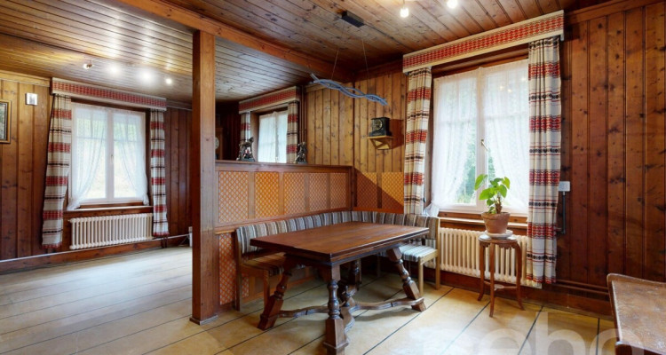 Maison à réinventer sur une parcelle de plus de 2700 m² image 4