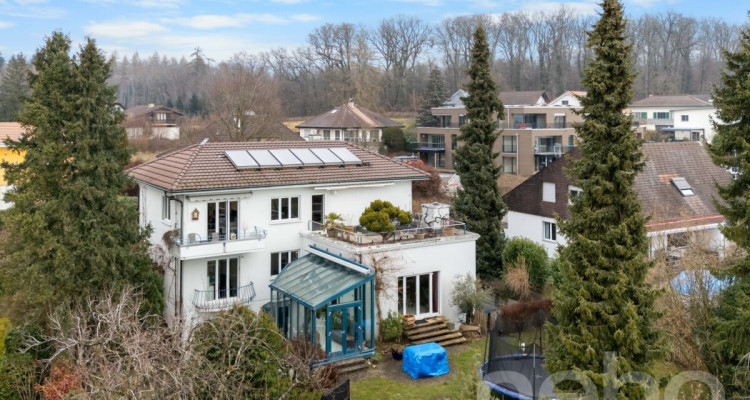 Grosses Mehrgenerationenhaus mit Gartenparadies und Wintergarten image 1