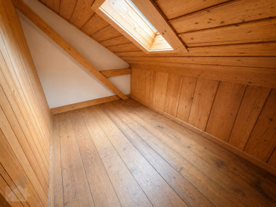 IM ZENTRUM VON ROMANSHORN PAUSCHAL MIT PARKPLATZ ALTBAUWOHNUNG image 3