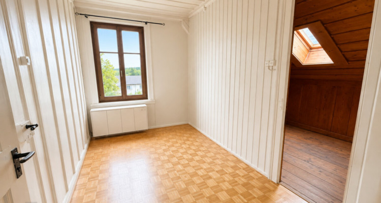 IM ZENTRUM VON ROMANSHORN PAUSCHAL MIT PARKPLATZ ALTBAUWOHNUNG image 8