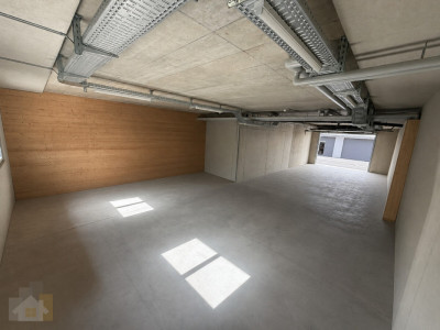 Neuwertige, beheizbare Lagerfläche mit 152 m² in Neukirch-Egnach image 2