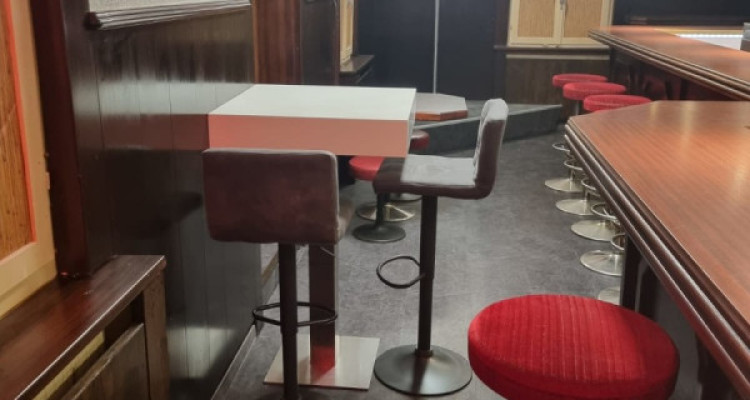 Ganzes Haus / Restaurant (Kontaktbar) mit 7 Schlafzimmern und einer Ga image 9