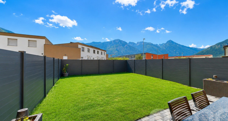 Belle maison mitoyenne de 4,5 pièces avec jardin et vue dégagée image 1
