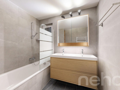 Rare: Magnifique 4.5 pièces entièrement rénové à La Conversion. image 7