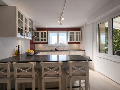 Élégante villa familiale avec grand jardin plat et fort potentiel à Founex image 7