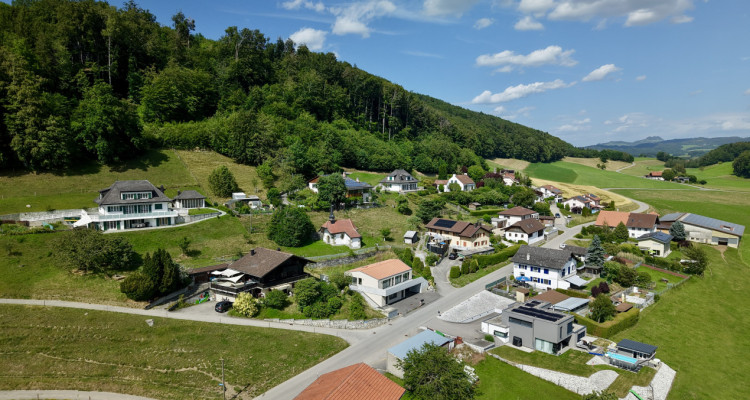 Villa neuve avec unité indépendante et vue dégagée sur les Préalpes — Senèdes image 13