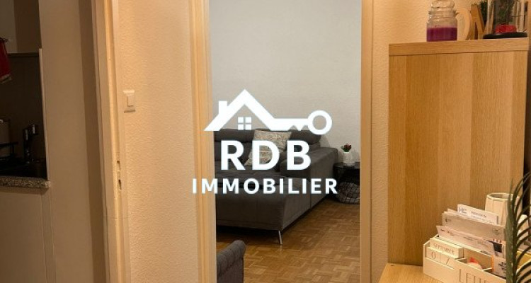 Appartement de 3 pièces au 9ème étage situé à Onex 1213 image 3