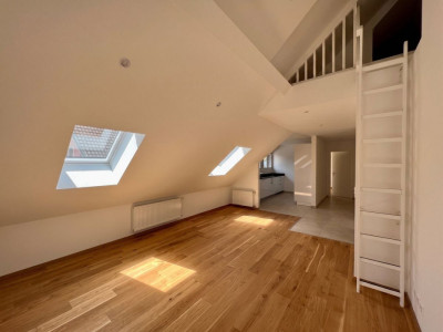 Appartement D - 2,5 pièces avec balcon et mezzanine, à Couvet image 2