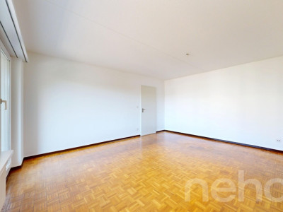 3-Zimmer-Wohnung mit Potenzial und schöner Aussicht ins Grüne image 2