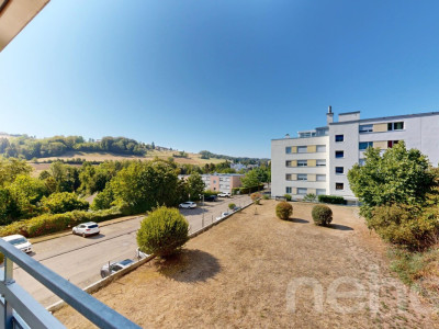 3-Zimmer-Wohnung mit Potenzial und schöner Aussicht ins Grüne image 4