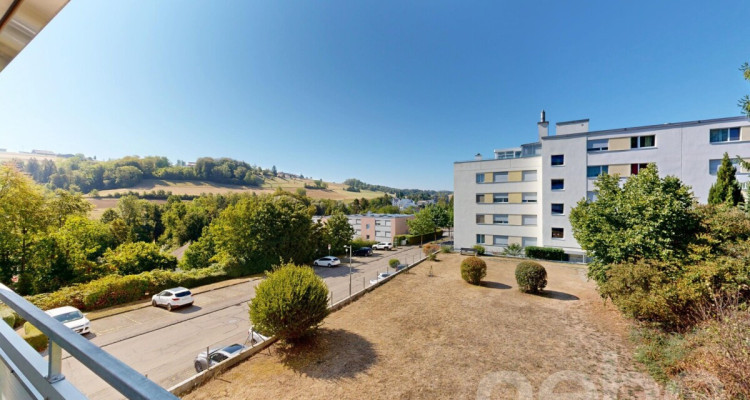 3-Zimmer-Wohnung mit Potenzial und schöner Aussicht ins Grüne image 4