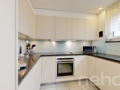 Grosszügige Dachmaisonette mit direktem Liftzugang in Wetzikon image 3