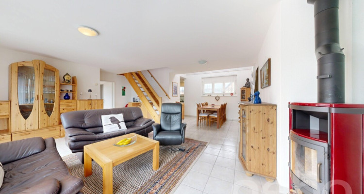 Grosszügige Dachmaisonette mit direktem Liftzugang in Wetzikon image 1